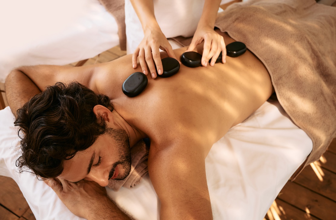 Massage aux pierres de lave