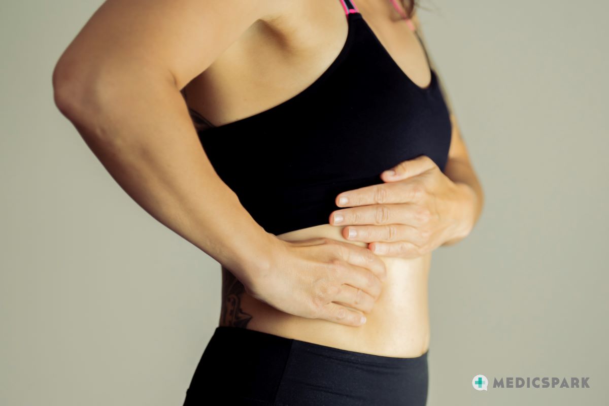 Douleur sous la côte droite que nous dit la douleur ? Symptôme MedicSpark.fr