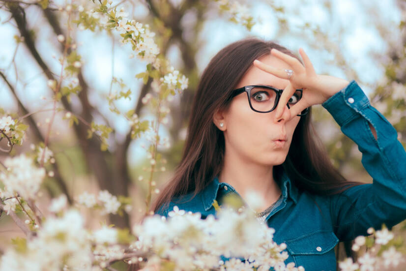 Rhume des foins : qu'est-ce que la rhinite allergique saisonnière et quels sont ses symptômes ?