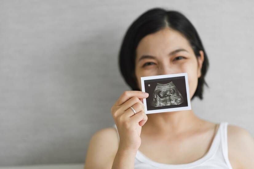 Semaine 12 de la grossesse : le fœtus prend-il la forme d'un vrai bébé ?