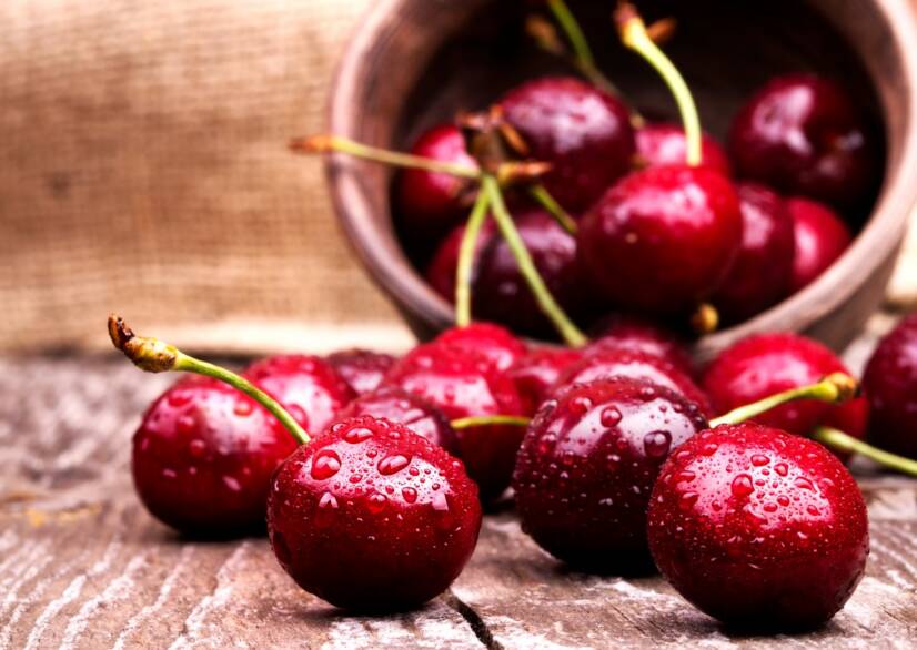 Recette pour un bublanina aux cerises sain ? traditionnel et en forme à base de farine de noix de coco