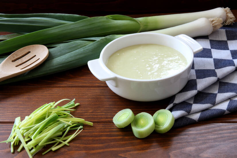 La soupe de poireaux est bénéfique pour l'organisme, essayez notre recette simple.