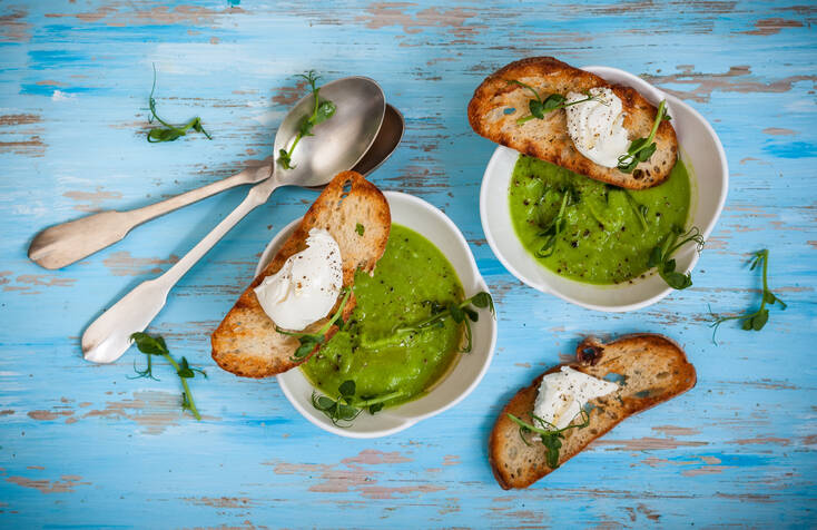 Recette de soupe aux pois saine et légère pour les cœliaques et les végétaliens